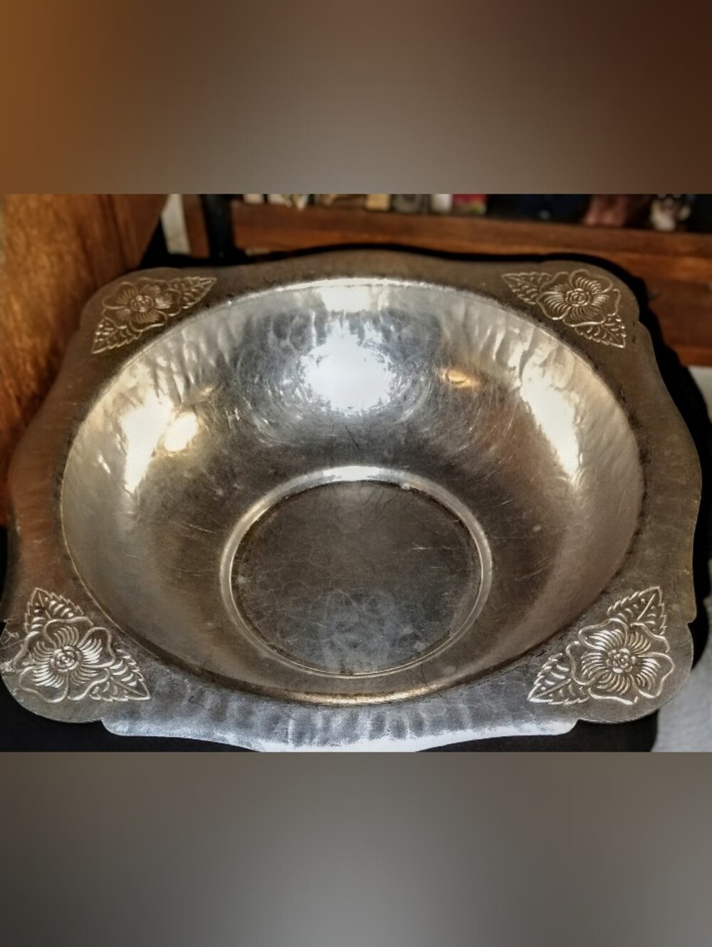 Vintage Continental Silver Co. Hand Forged Hammered Aluminum Bowl Wild Rose 1058